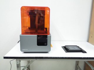 New 3D printer Form2 from FormLabs